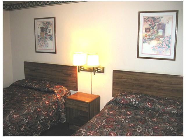 Scottish Inn Montgomery Room photo